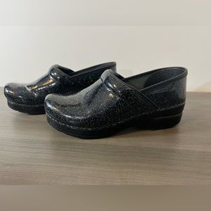 Dansko Women's Professional Clog-
Glitzy Patent